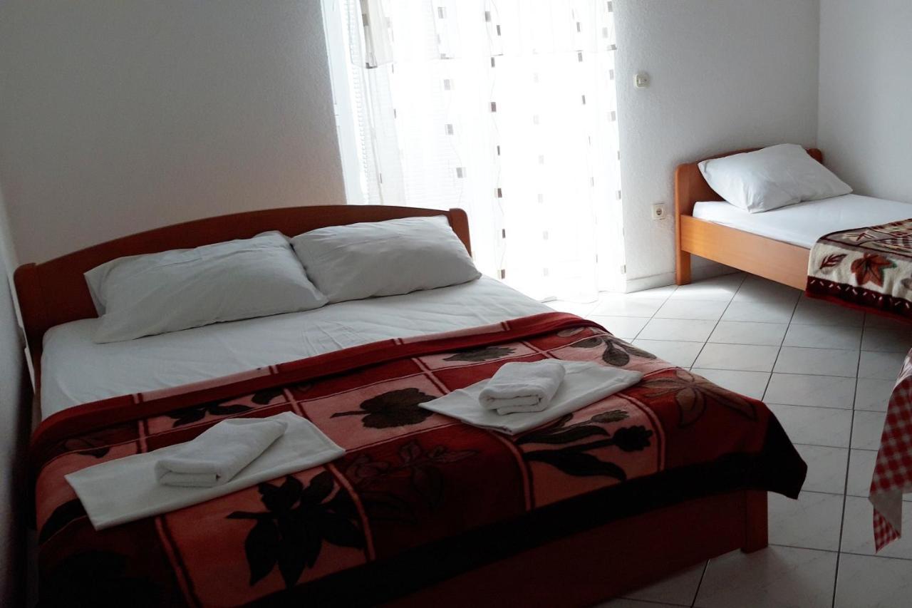 Apartments By The Sea Podaca, Makarska - 6745 Buitenkant foto